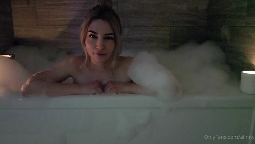 Alinity Nude - Bath Onlyfans Video