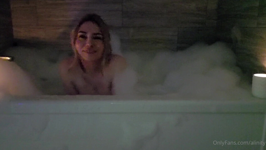 Alinity Nude - Bath Onlyfans Video