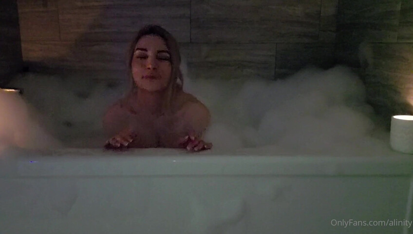 Alinity Nude - Bath Onlyfans Video