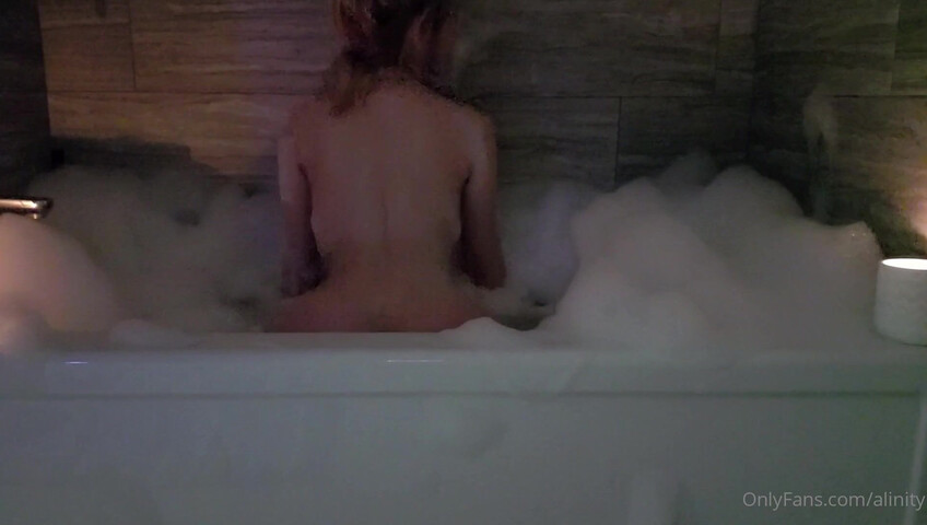 Alinity Nude - Bath Onlyfans Video