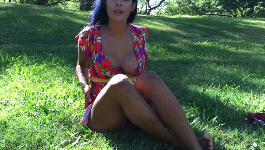 Alohalisa - Public Park Masturbation