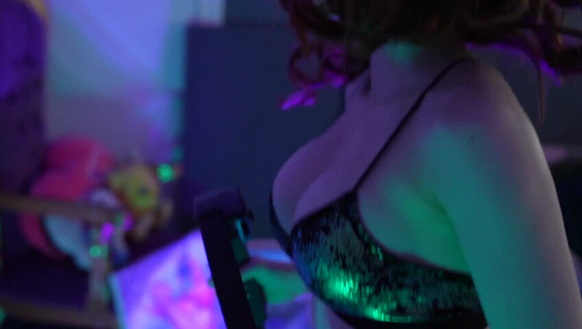 Amouranth Nude Patreon 2020 - Ring Fit Patreon Video