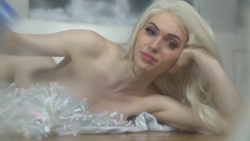 Amouranth Nude Patreon 2020 - Winter Wonderland Video