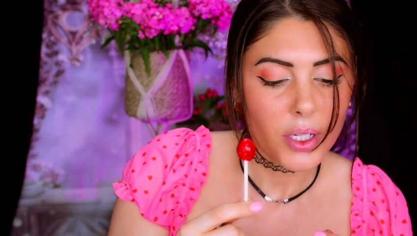 Angelique ASMR - Can I play with your Snake please