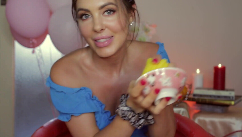 Angelique ASMR - Let's chill out Pool Party