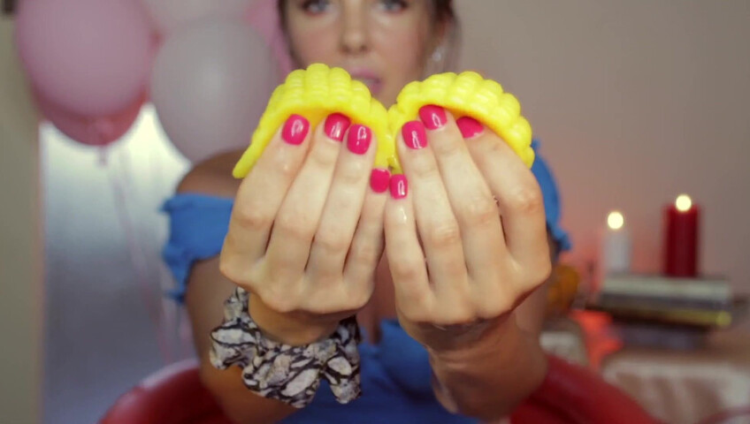 Angelique ASMR - Let's chill out Pool Party