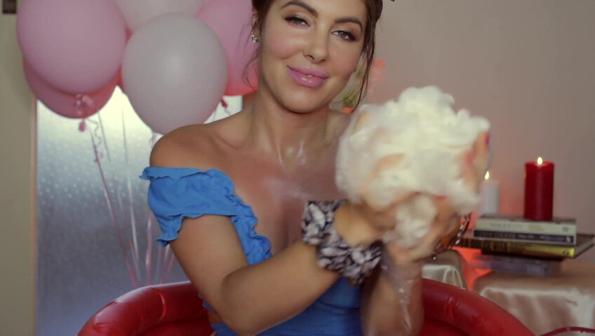 Angelique ASMR - Let's chill out Pool Party