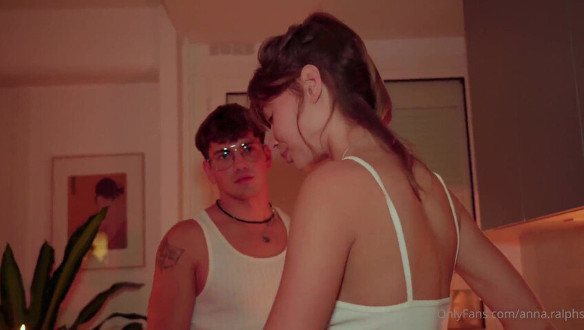 Anna Ralphs Dinner Sex Tape
