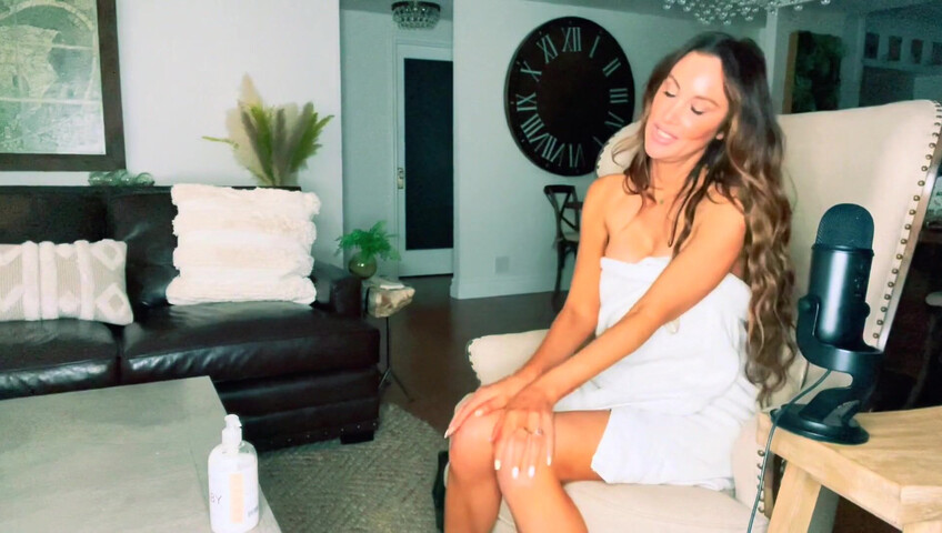 Anne ASMR - Cable Guy