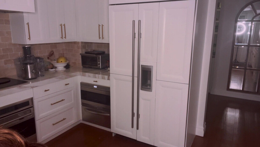 Anne ASMR - Flirty Neighbor hair cutting Kissing