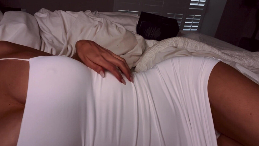 Anne ASMR - Sneaking into your girlfriends bedroom