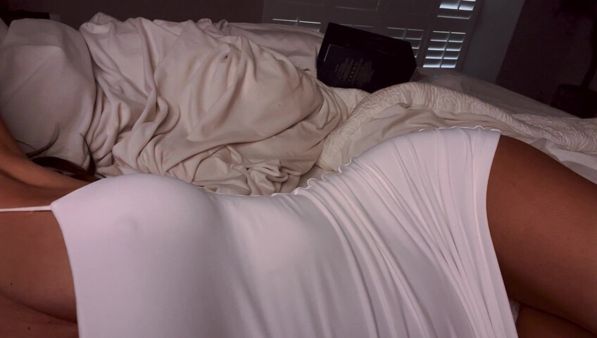 Anne ASMR - Sneaking into your girlfriends bedroom