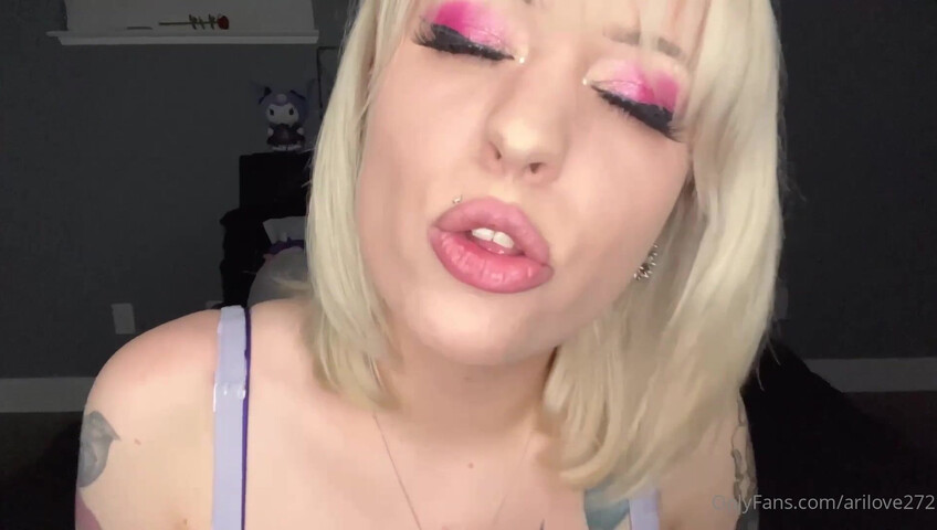 Arilove ASMR - I Miss You Kisses and Mouth Sounds ASMR