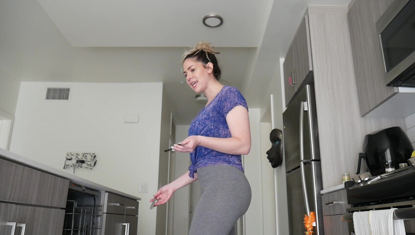 Ashley Alban - Moms Eggs And Hams