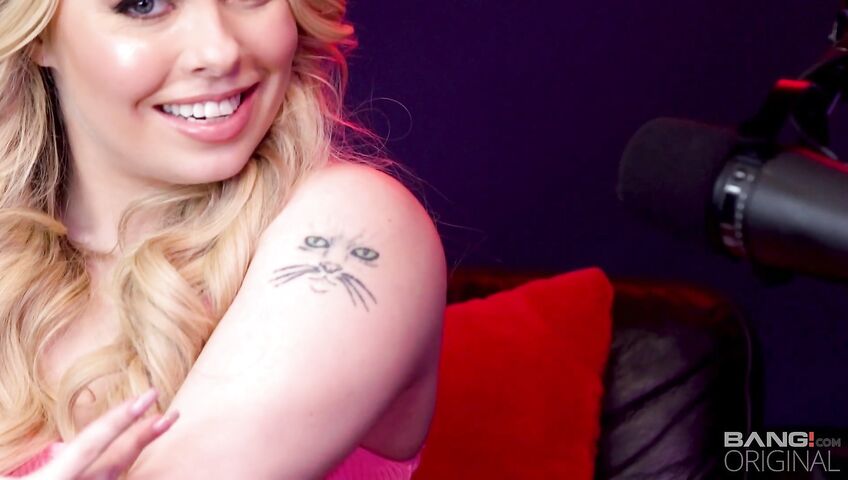 Haley Spades Gets Penetrated On A Podcast - Blowjob, Sex, American, Sex Tape, Sex Machine, Vagina Sex Machine, Podcast, Facial