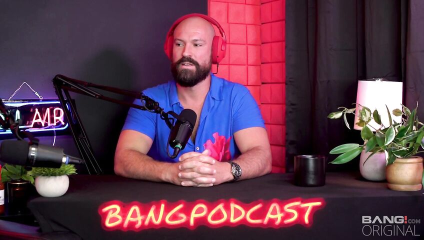 Haley Spades Gets Penetrated On A Podcast - Blowjob, Sex, American, Sex Tape, Sex Machine, Vagina Sex Machine, Podcast, Facial