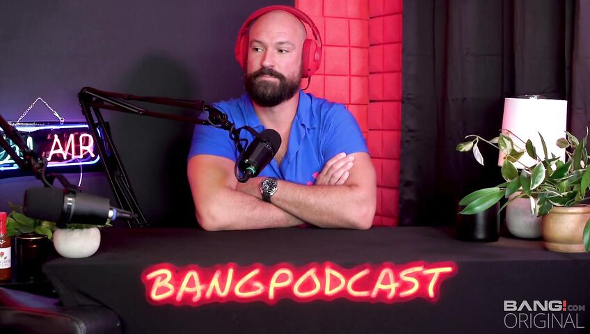 Haley Spades Gets Penetrated On A Podcast - Blowjob, Sex, American, Sex Tape, Sex Machine, Vagina Sex Machine, Podcast, Facial