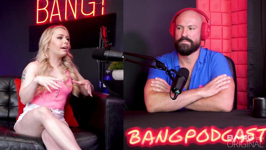 Haley Spades Gets Penetrated On A Podcast - Blowjob, Sex, American, Sex Tape, Sex Machine, Vagina Sex Machine, Podcast, Facial