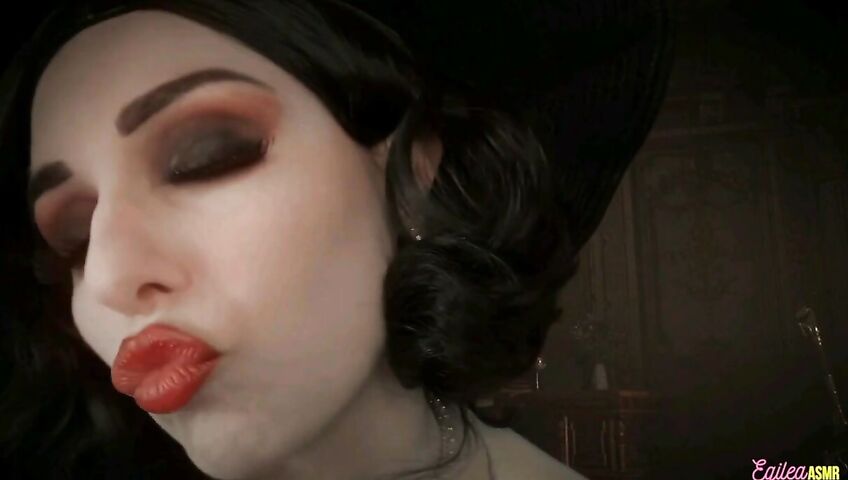Egilea ASMR - Lady Dimitrescu can't stop kissing you