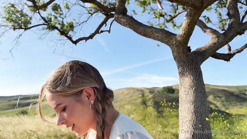 Caroline Zalog Tries On Different Lingerie During A Picnic - Seduction, Outdoor, Lingerie, Ass, Teasing, Shaved Pussy, Picnic, Nature