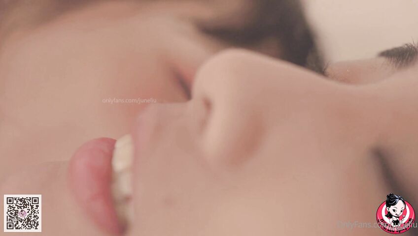 June Liu & Bunnybrownie's Lesbian Bunk Bed Sex - Lesbian, Asian, Petite Asian, Asian Teen, Asian Lesbian, Fingering, Lesbian Fingering, Licking, Pussy Licking, Asian Pussy, Kissing, Dildo, Asian Dildo, Toys, Sex Toy