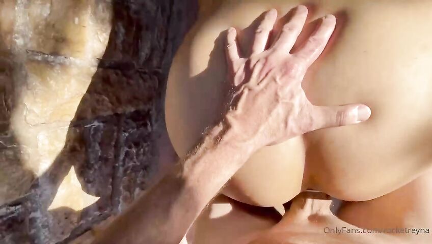 Rocket Reyna's Outdoor Sex Tape - Blowjob, Outdoor, Sex, Asian, Asian Outdoor, MILF, Thicc, Dick Riding, Doggy Style, Condom