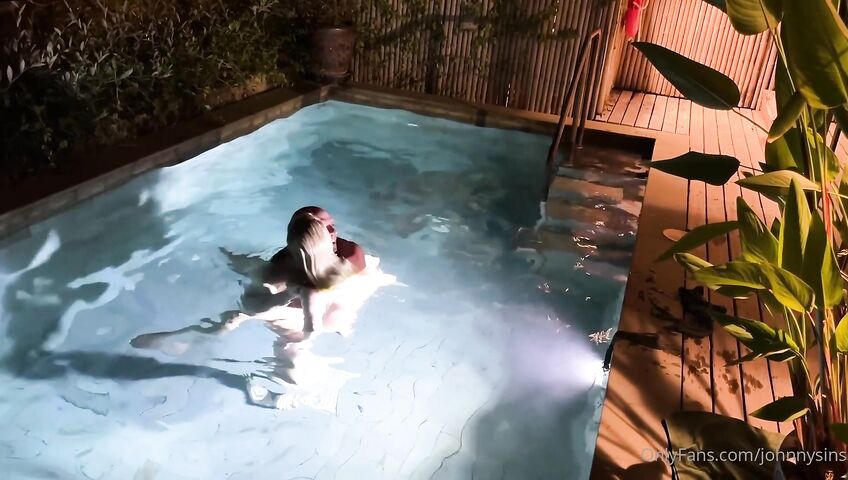 Sienna Day Gets Fucked In The Pool By Johnny Sins - Blowjob, Sex, Outdoor, European, British, Blonde, Blonde Blowjob, Hot Blonde, Blonde MILF, MILF, MILF Blowjob, MILF Ass, Busty MILF, Swimming Pool, Wet, Bald Man, OnlyFans, OnlyFans Model,