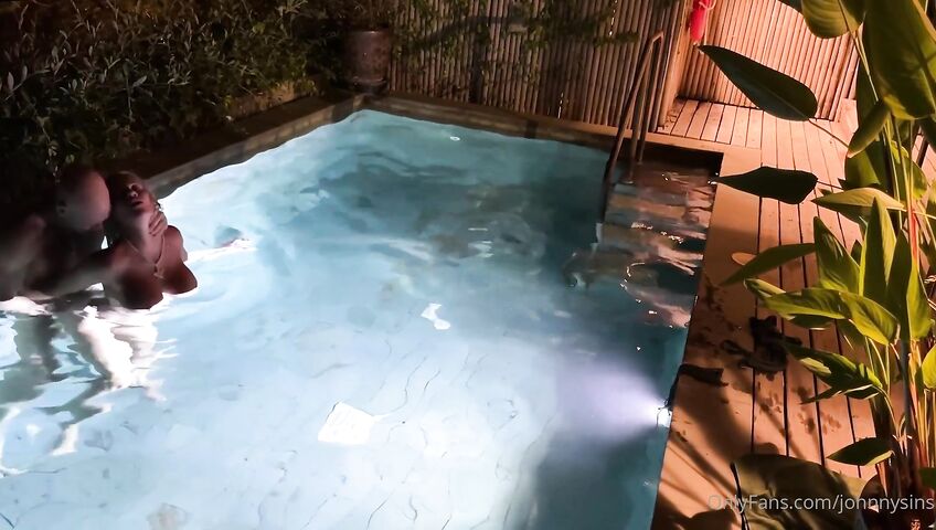 Sienna Day Gets Fucked In The Pool By Johnny Sins - Blowjob, Sex, Outdoor, European, British, Blonde, Blonde Blowjob, Hot Blonde, Blonde MILF, MILF, MILF Blowjob, MILF Ass, Busty MILF, Swimming Pool, Wet, Bald Man, OnlyFans, OnlyFans Model,