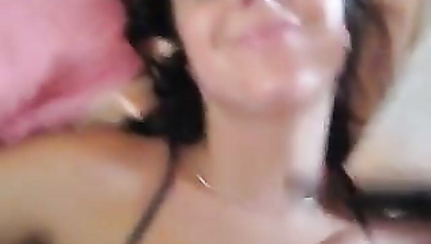 Amateur Girl Takes Huge Perfect Facial