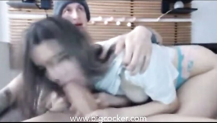 Amateur Girlfriend Loves His Giant Cock