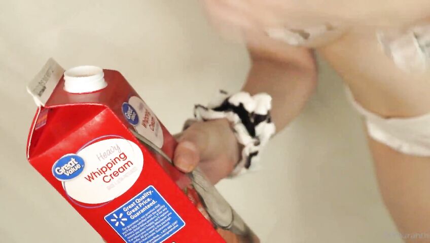 Amouranth Sexy Kitty Milk Shower 