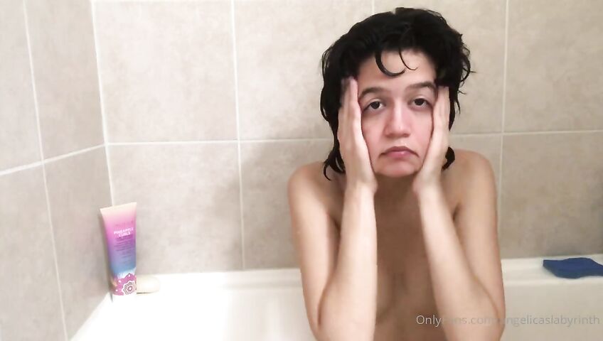 Angelica Nude Bath Onlyfans 