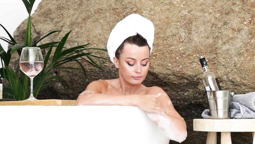 Anna Zapala Naked Soapy Bathtub PPV 