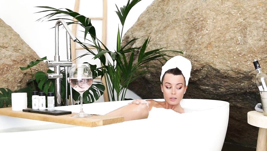 Anna Zapala Naked Soapy Bathtub PPV 