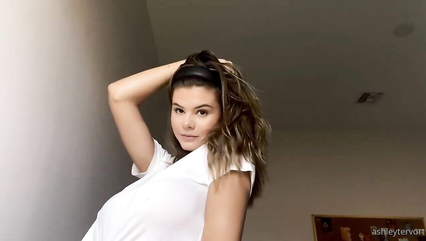 Ashley Tervort Tits See Through Wet Shirt 