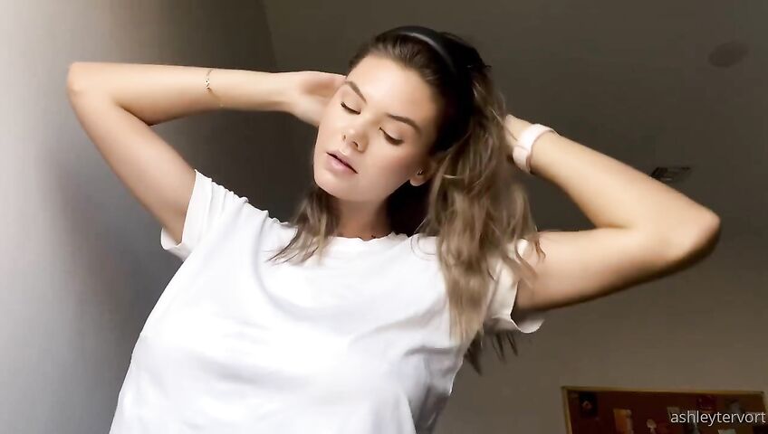 Ashley Tervort Tits See Through Wet Shirt 