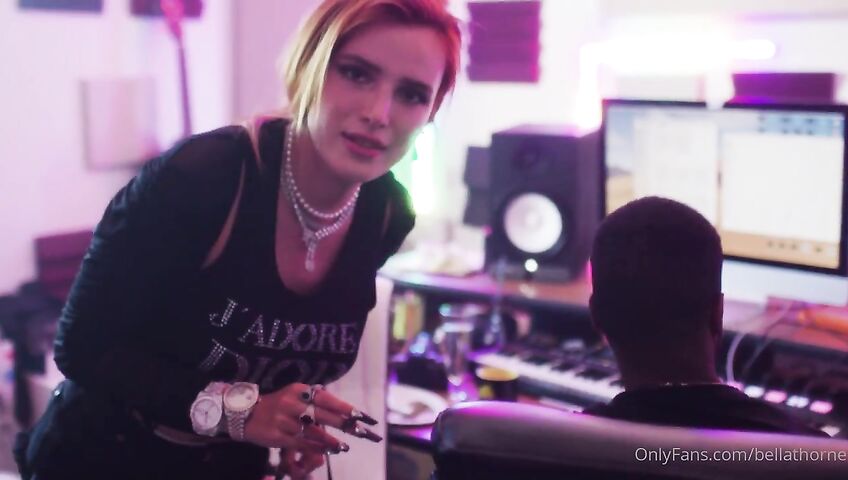 Bella Thorne Onlyfans Welcome Bitchesss