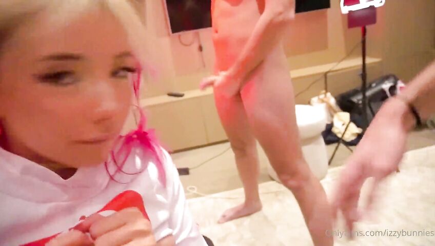 Bronwin Aurora Waifumiia Foursome Sextape Tuv