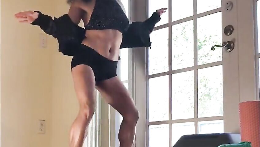 Carmen Amara Lewd Dance Patreon Video