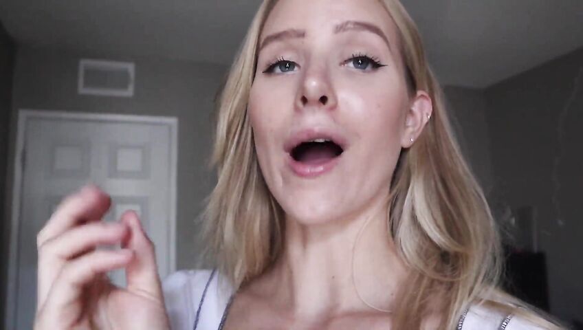 Caroline Zalog Yoga Workout