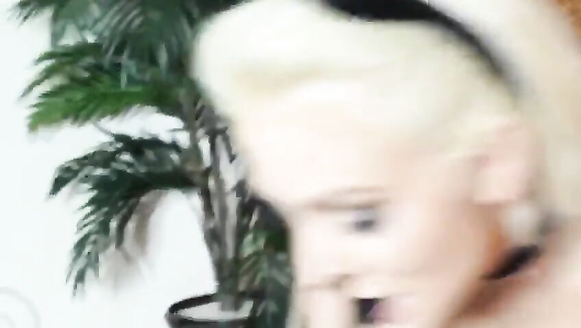 Courtney Stodden Nude Kitty Striptease