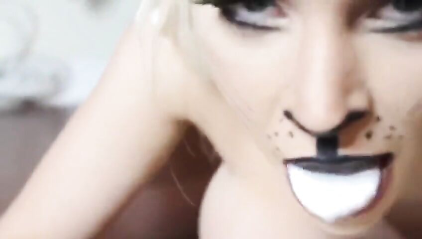 Courtney Stodden Nude Kitty Striptease