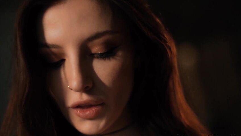 Dainty Wilder Nude Glass Dildo Masturbation