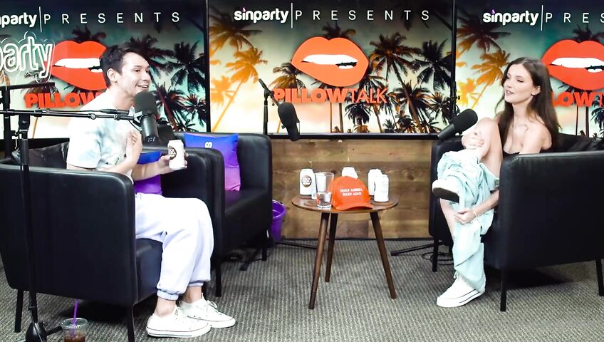 Dainty Wilder Pillow Talk Squirting On Podcast 2defa1