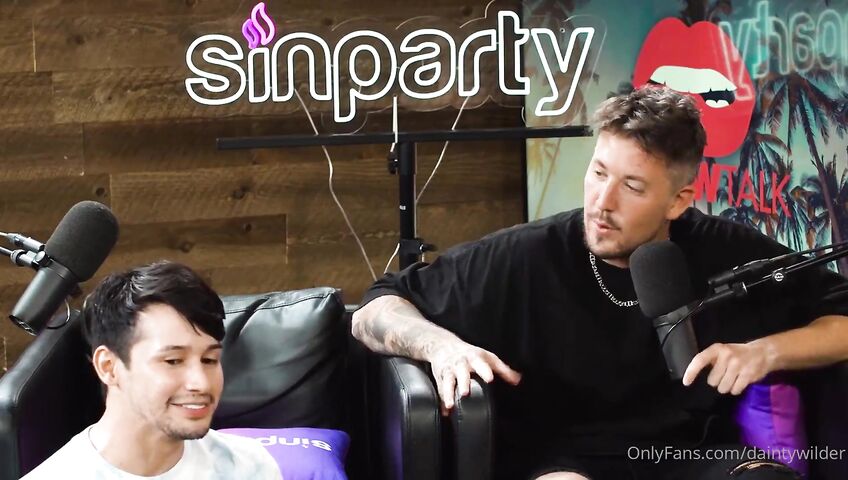 Dainty Wilder Pillow Talk Squirting On Podcast 2defa1