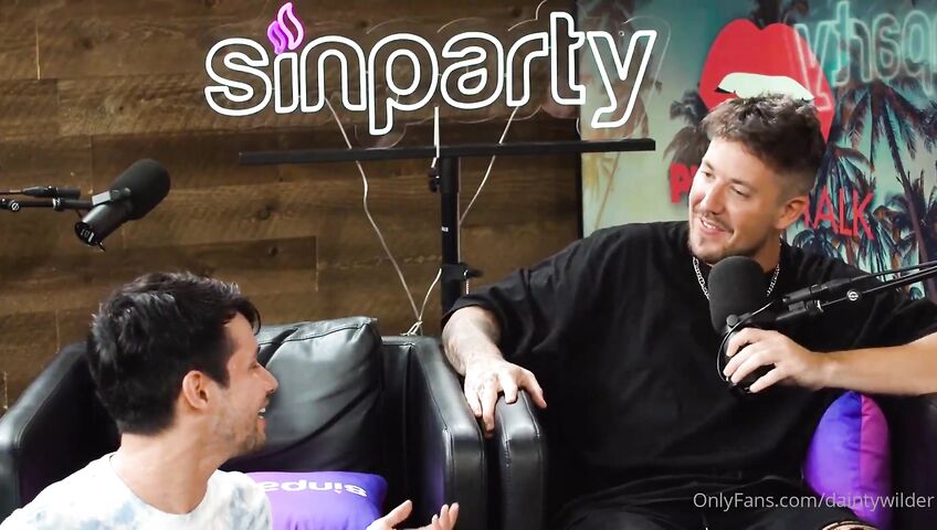 Dainty Wilder Pillow Talk Squirting On Podcast 2defa1