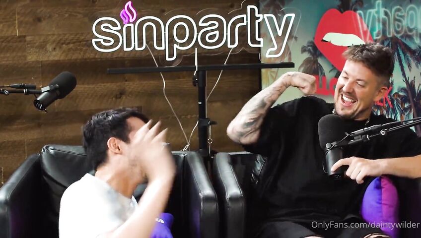 Dainty Wilder Pillow Talk Squirting On Podcast 2defa1