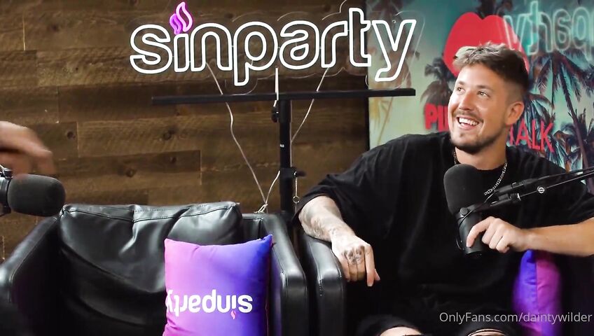 Dainty Wilder Pillow Talk Squirting On Podcast 2defa1