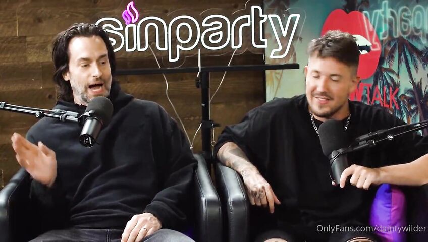 Dainty Wilder Pillow Talk Squirting On Podcast 2defa1