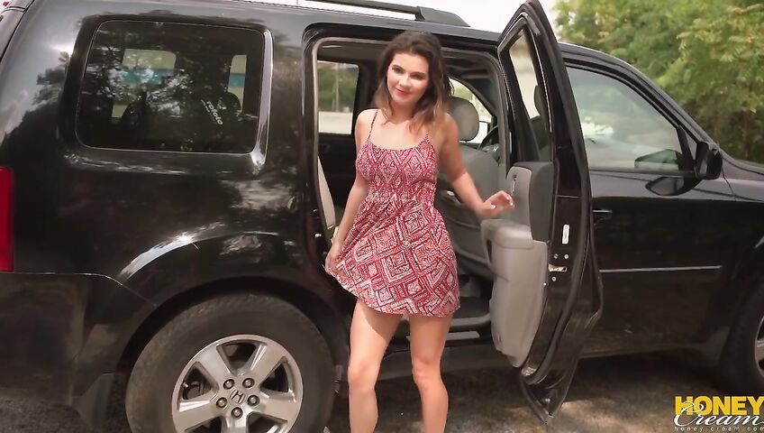 Dare Taylor Nude Parking Dares